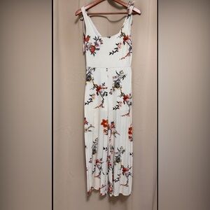Altar'd State cream floral cropped jumpsuit size small
